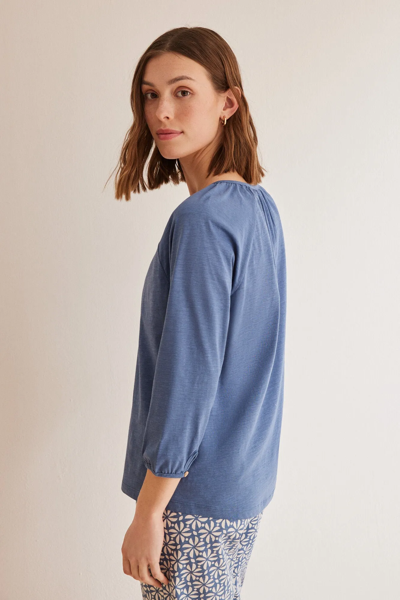 Blue 100% cotton long-sleeved T-shirt