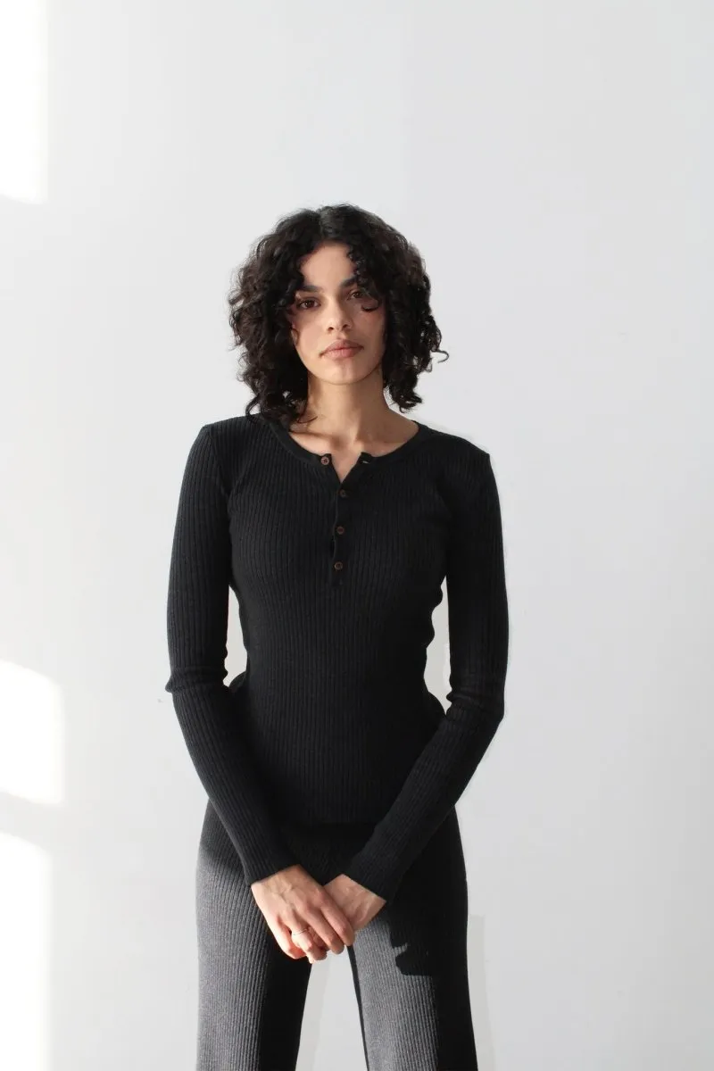 Carolyn Ferreira Flint Henley Top (Onyx)