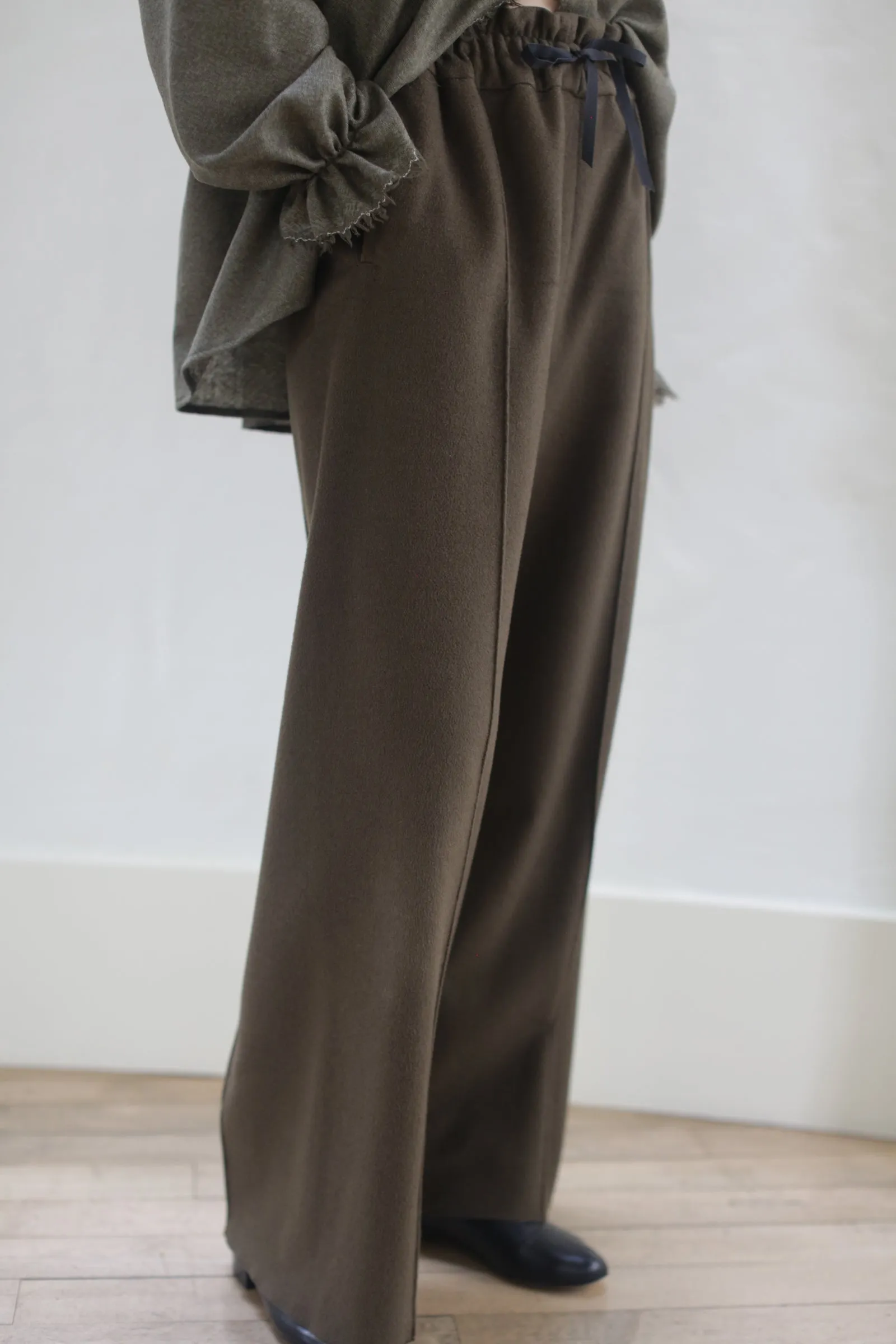 Cashmere Trousers | Olive