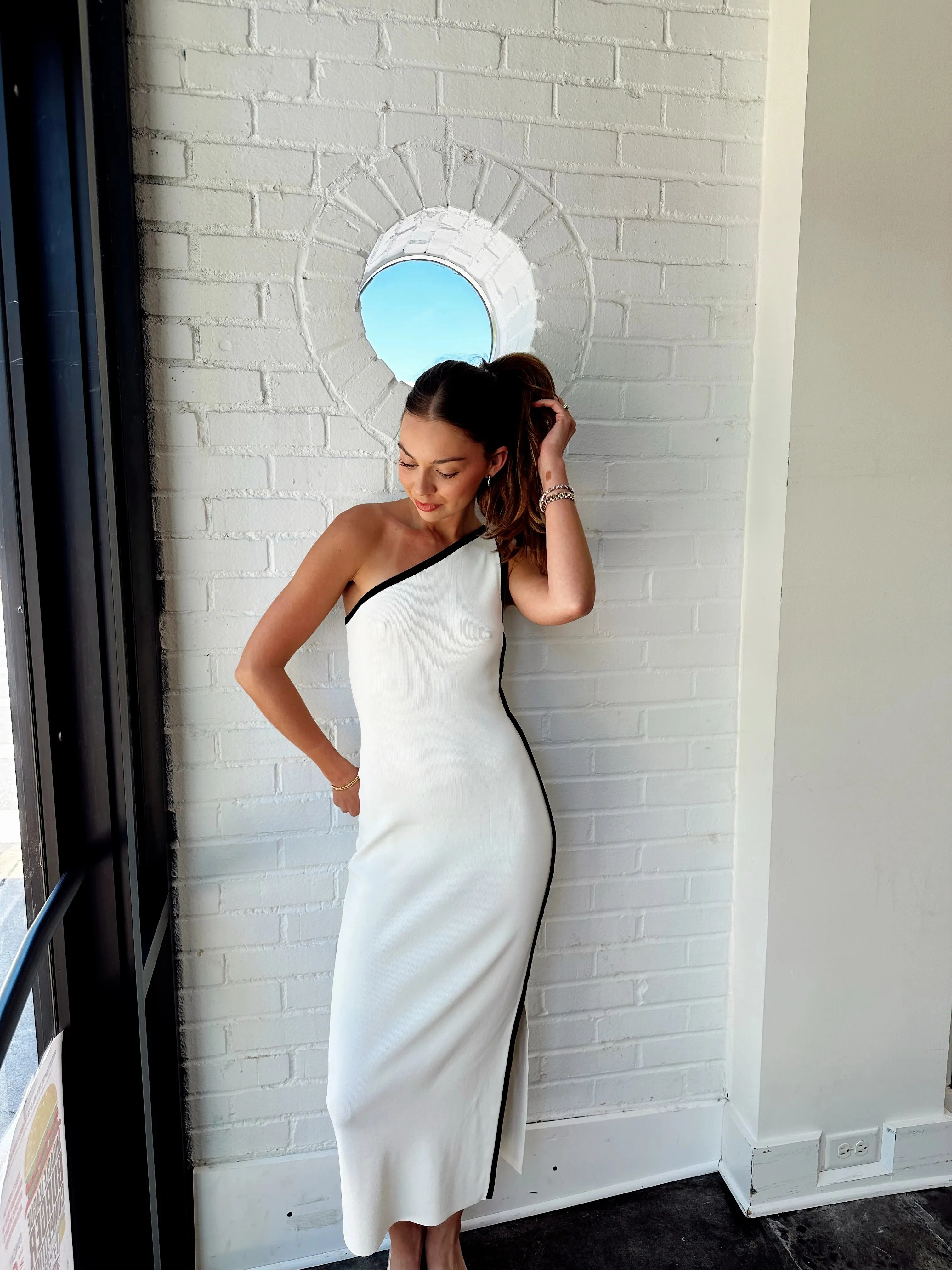 CONTRAST BINDING MAXI DRESS