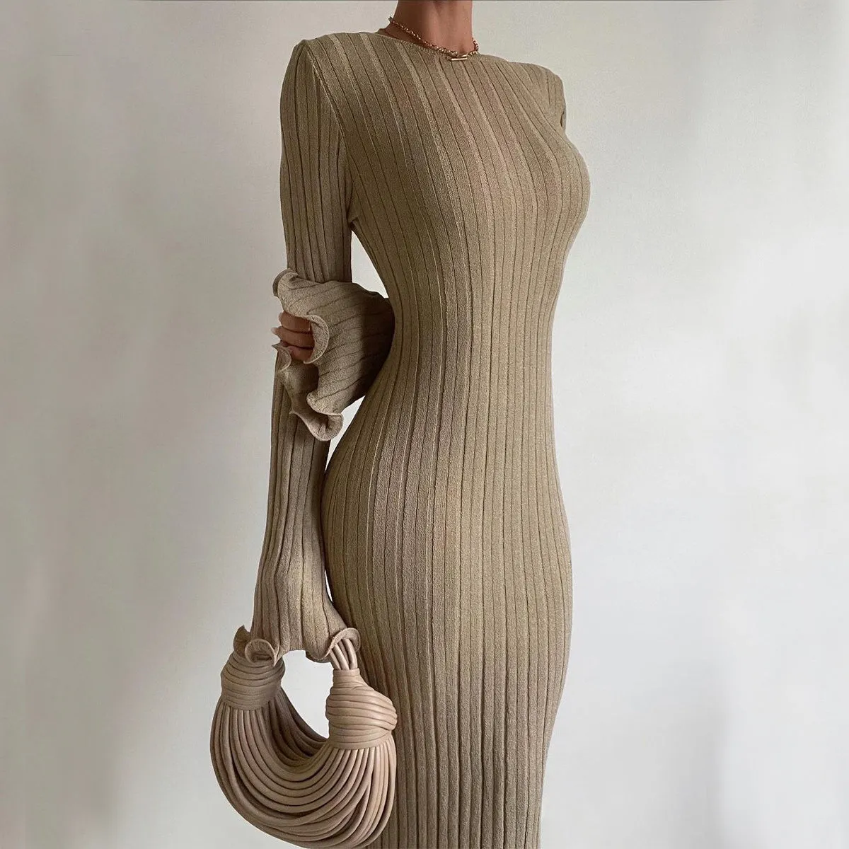 Diva - Fashion Slim Long-sleeved Ruffled Long Dress Sexy Hip-wrapped Back-less Knitted Maxi Dresses.