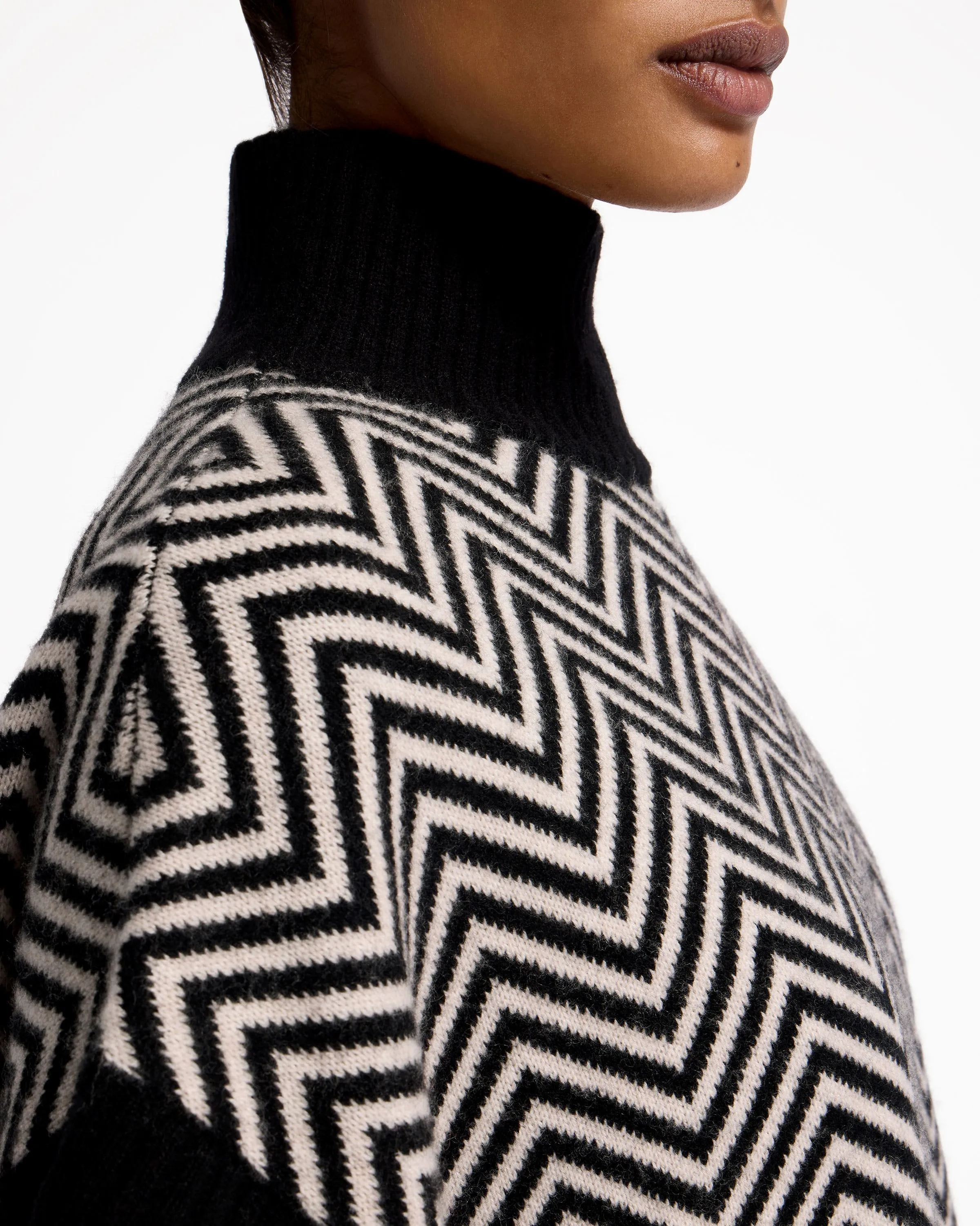 Harris Herringbone Cashmere Blend Poncho - Black/Natural