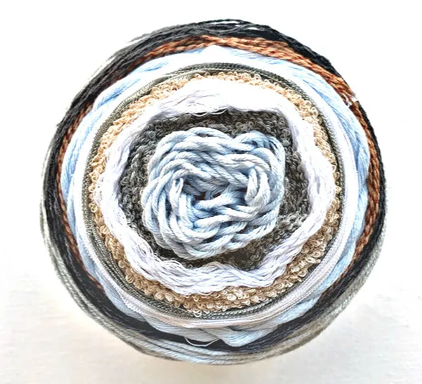 Layers yarn cakes