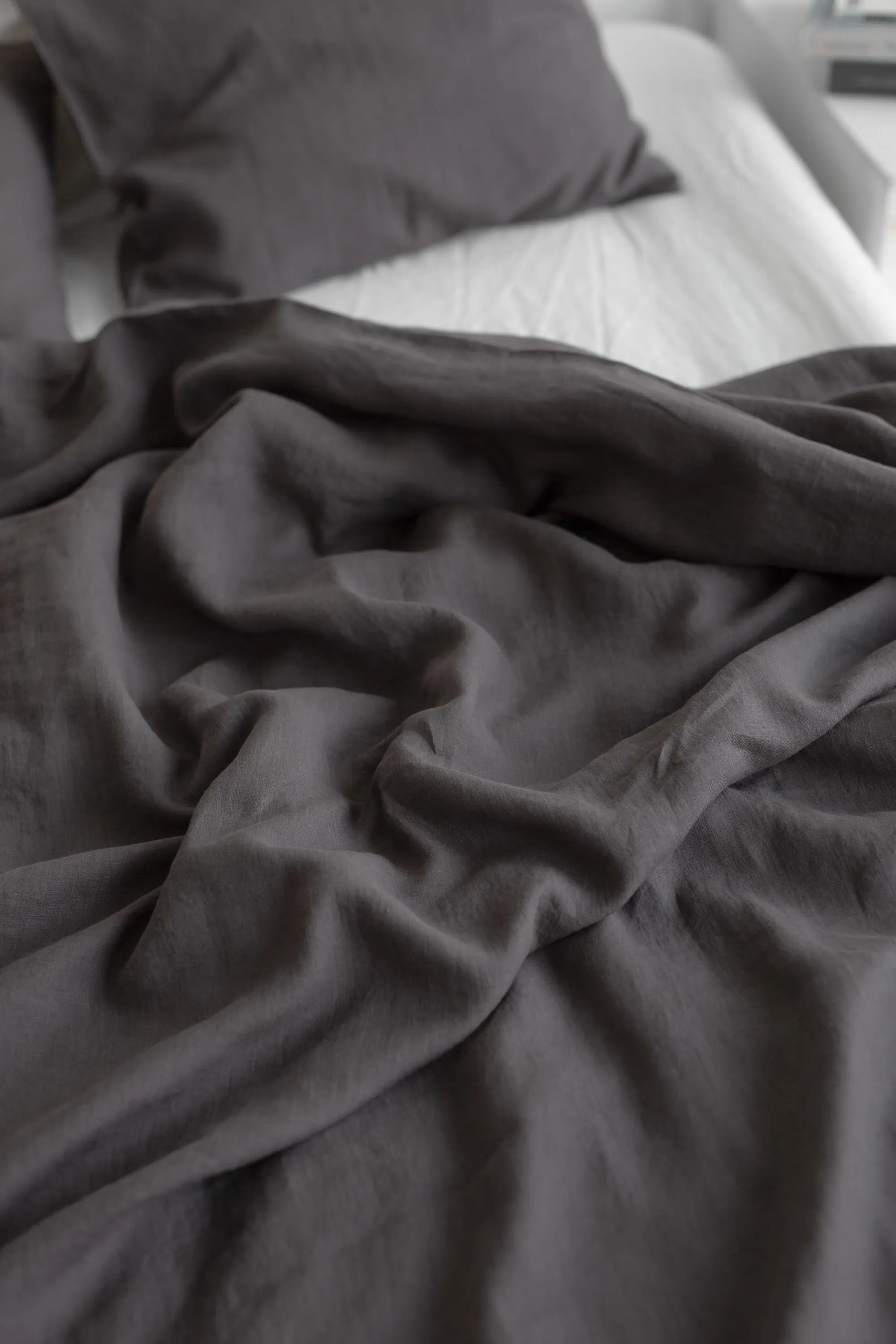 Linen bedding set in Charcoal by AmourLinen