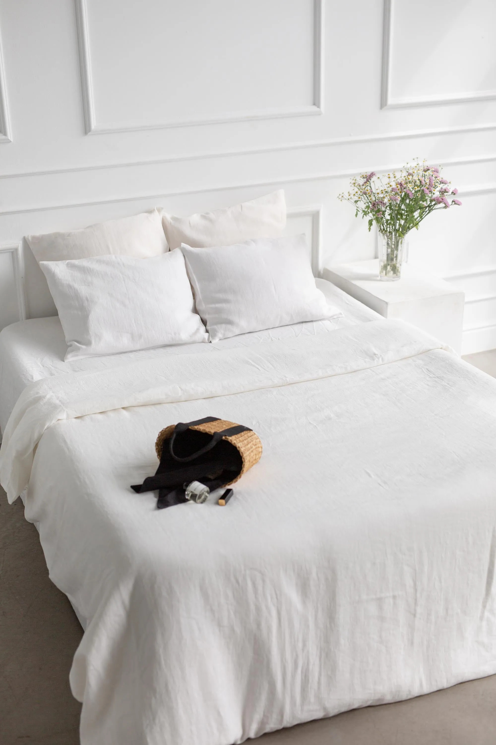 Linen duvet cover in White by AmourLinen