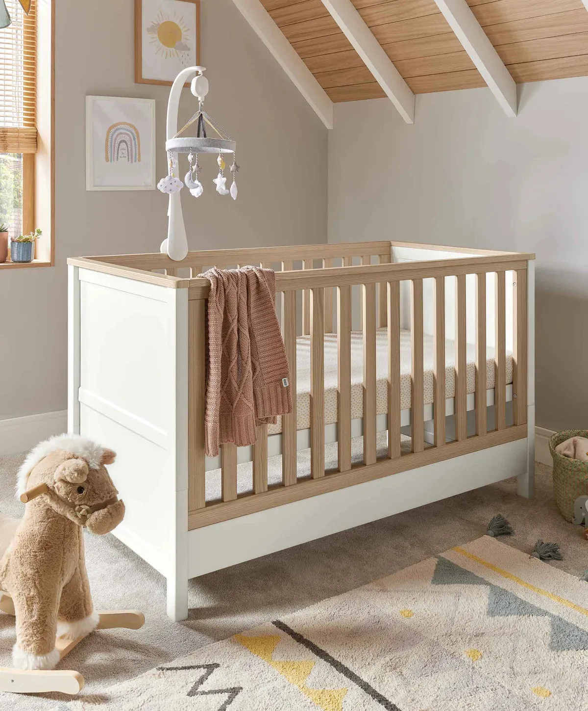 Mamas&Papas Harwell White 4 Piece Set (ETA end of Feb)