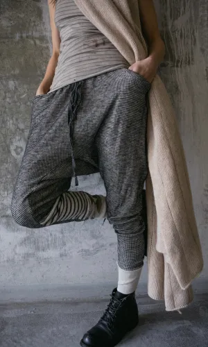 RELAXED FIT CASHMERE PANTS