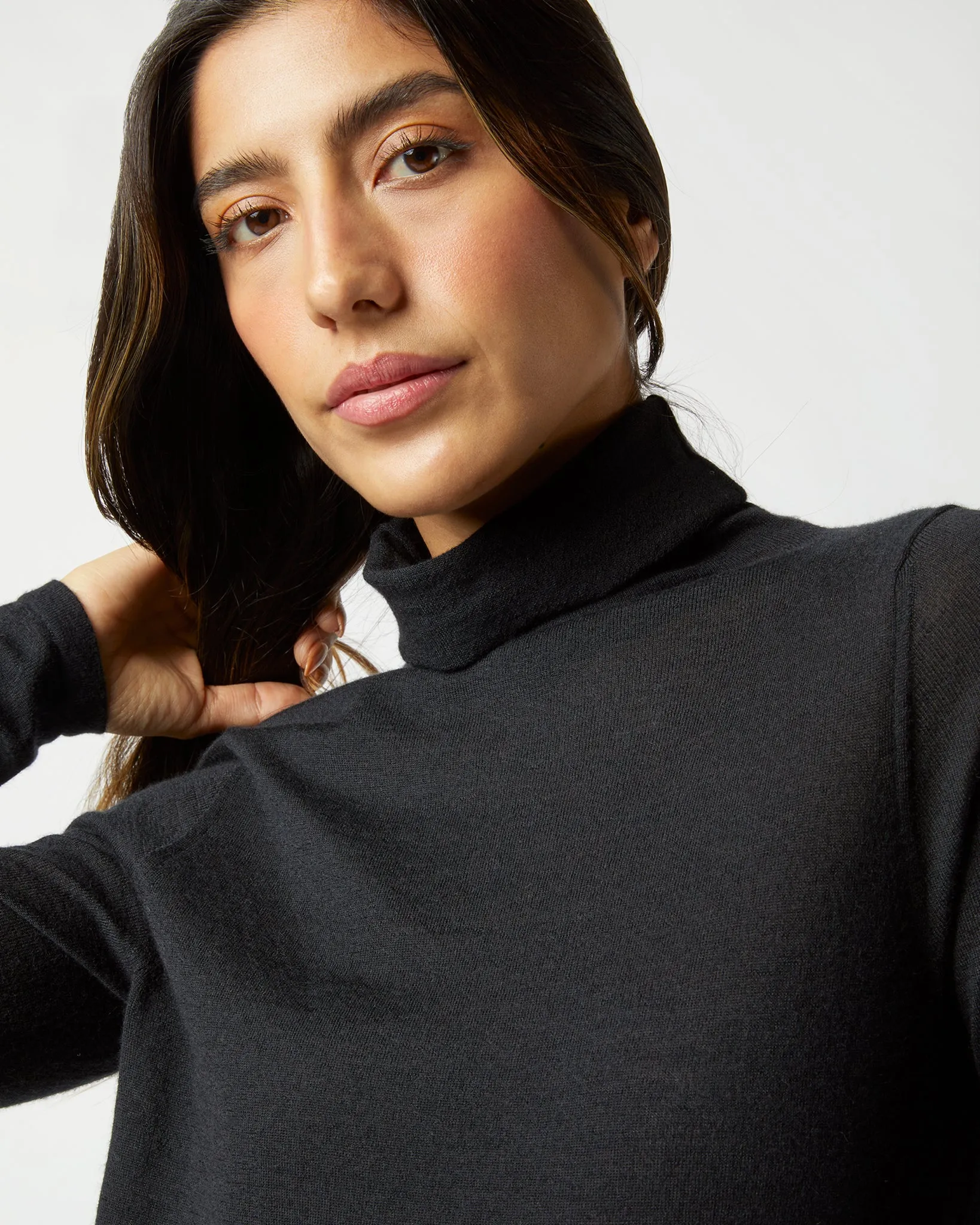 Superfine Funnel-Neck Sweater in Black Cashmere