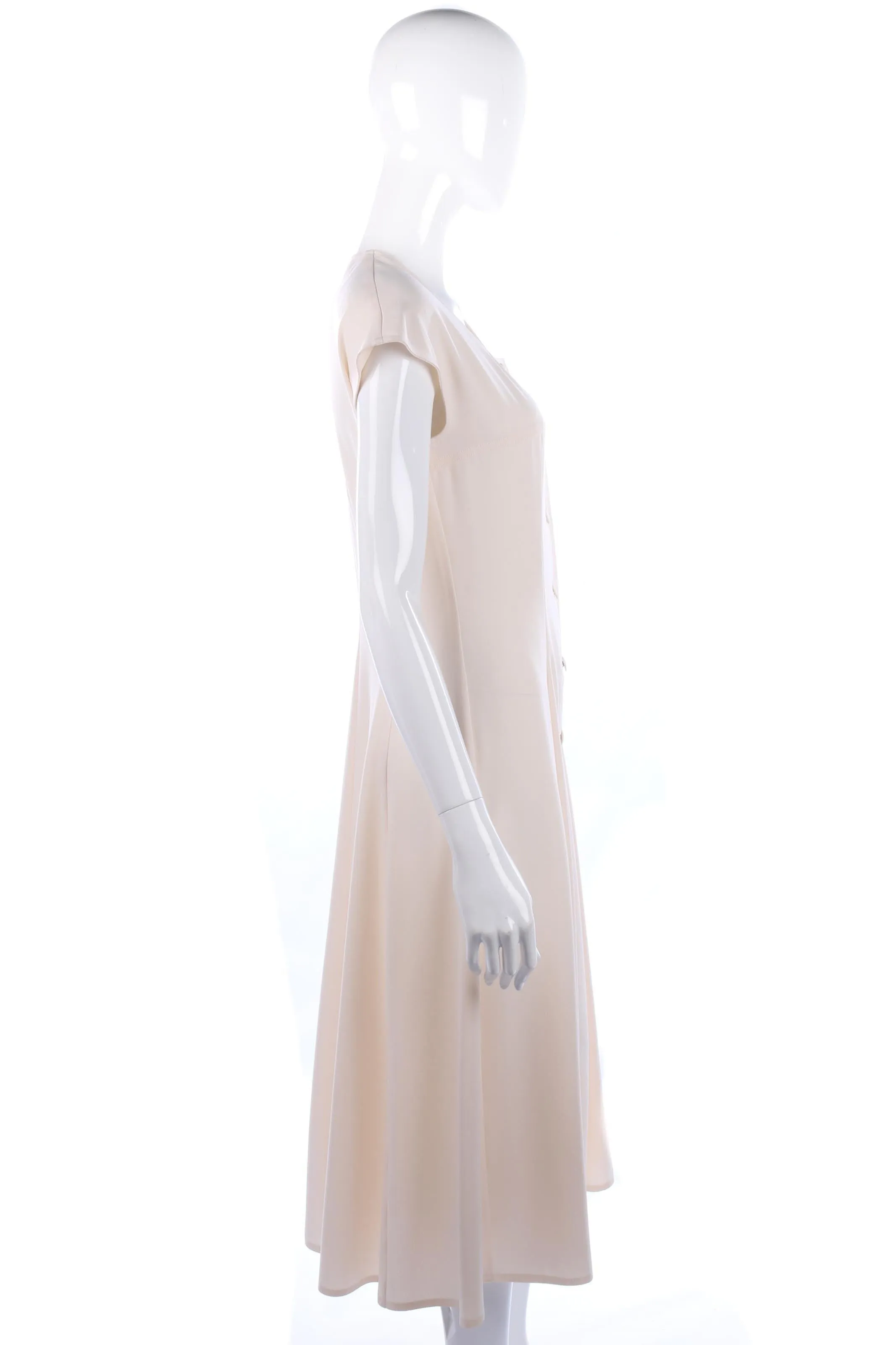 Weill Long Sleeveless Dress Cream Size Eur 38 UK 10. Stunning